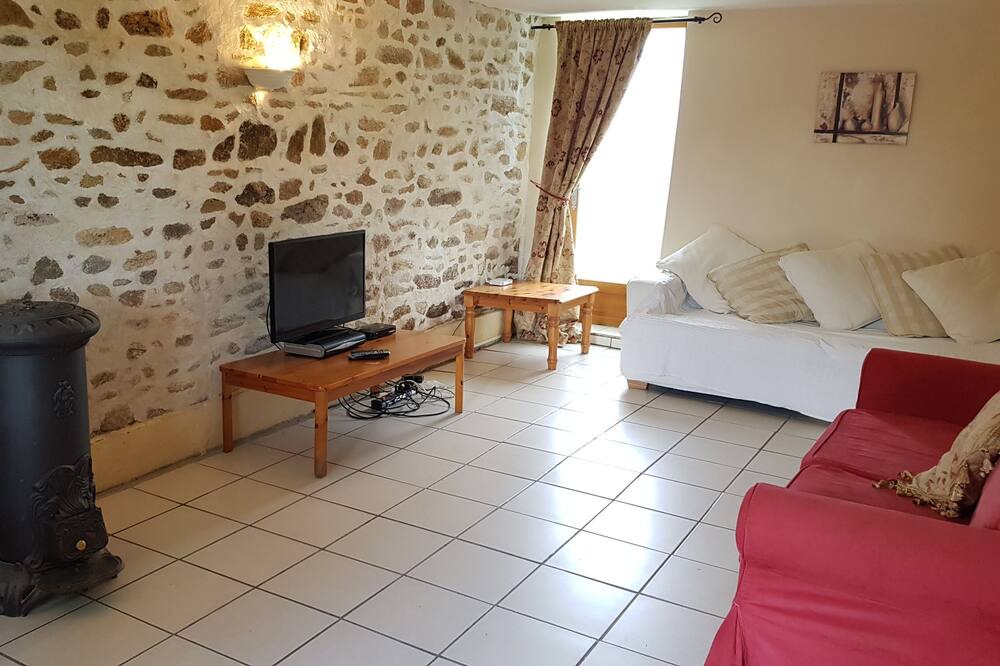 Photo of Livingroom in Janaillat