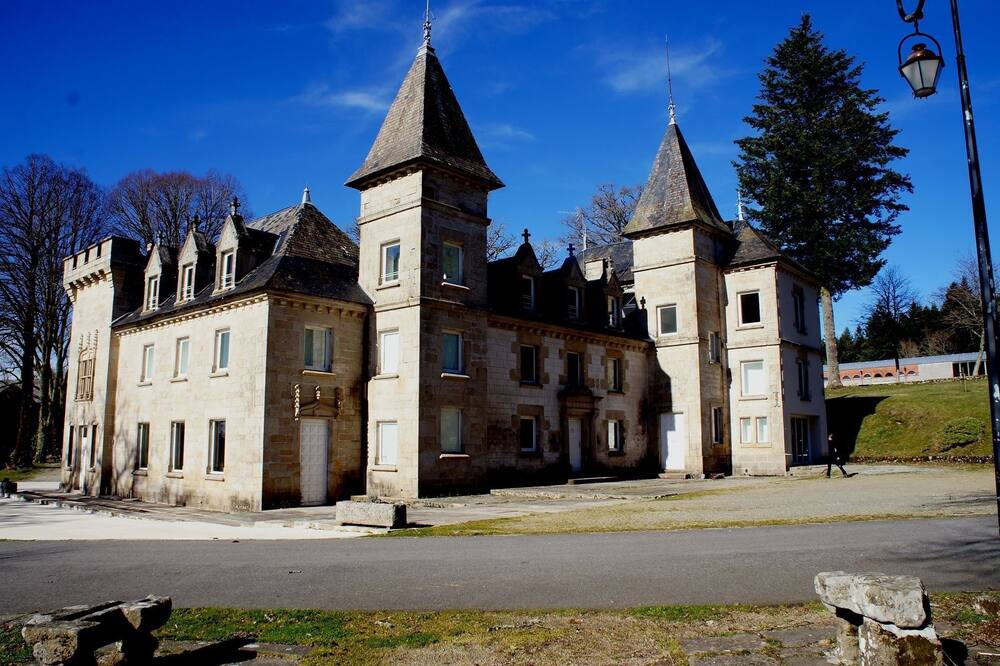 Photo of Outdoor in Janaillat