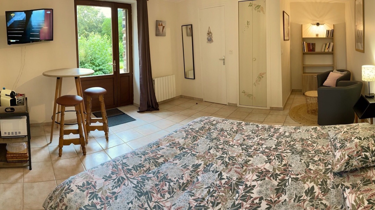 Photo of Bedroom in Poullaouen