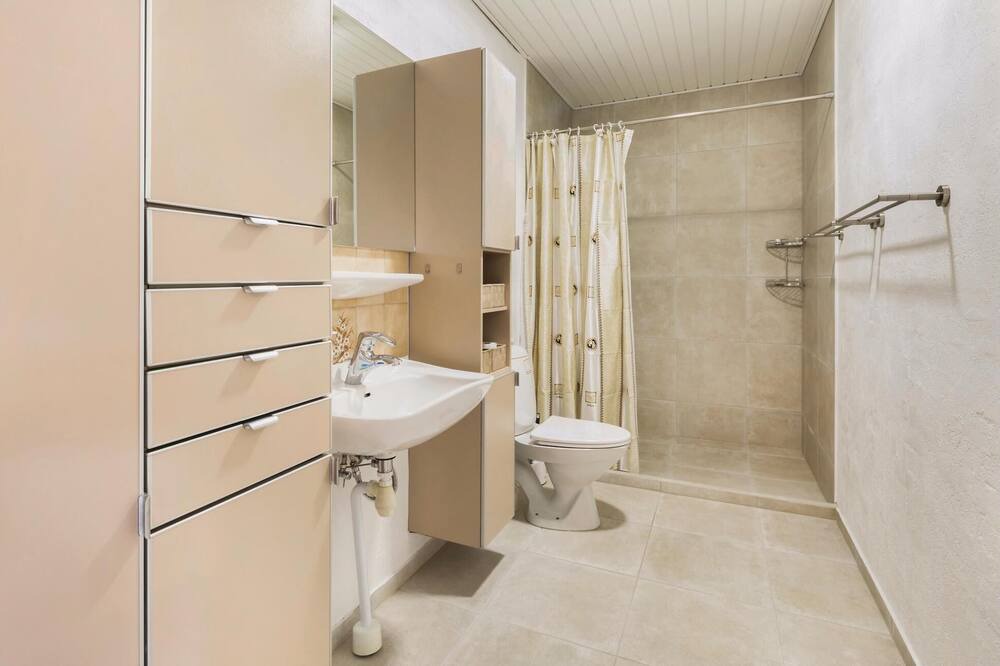 Photo of Bathroom in Bording