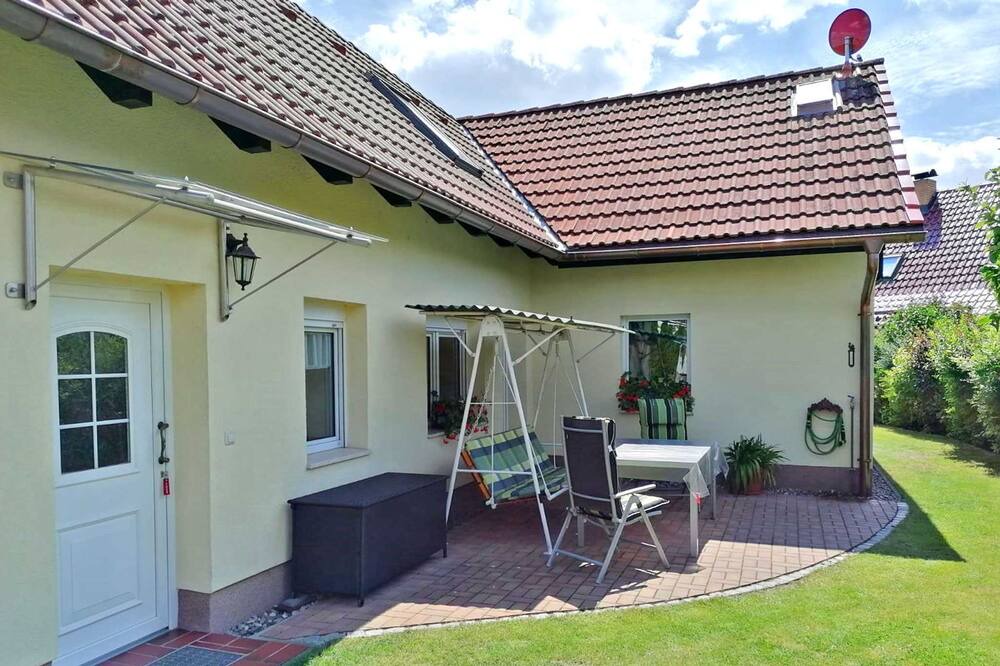 Photo of Patio Balcony in Roddelin