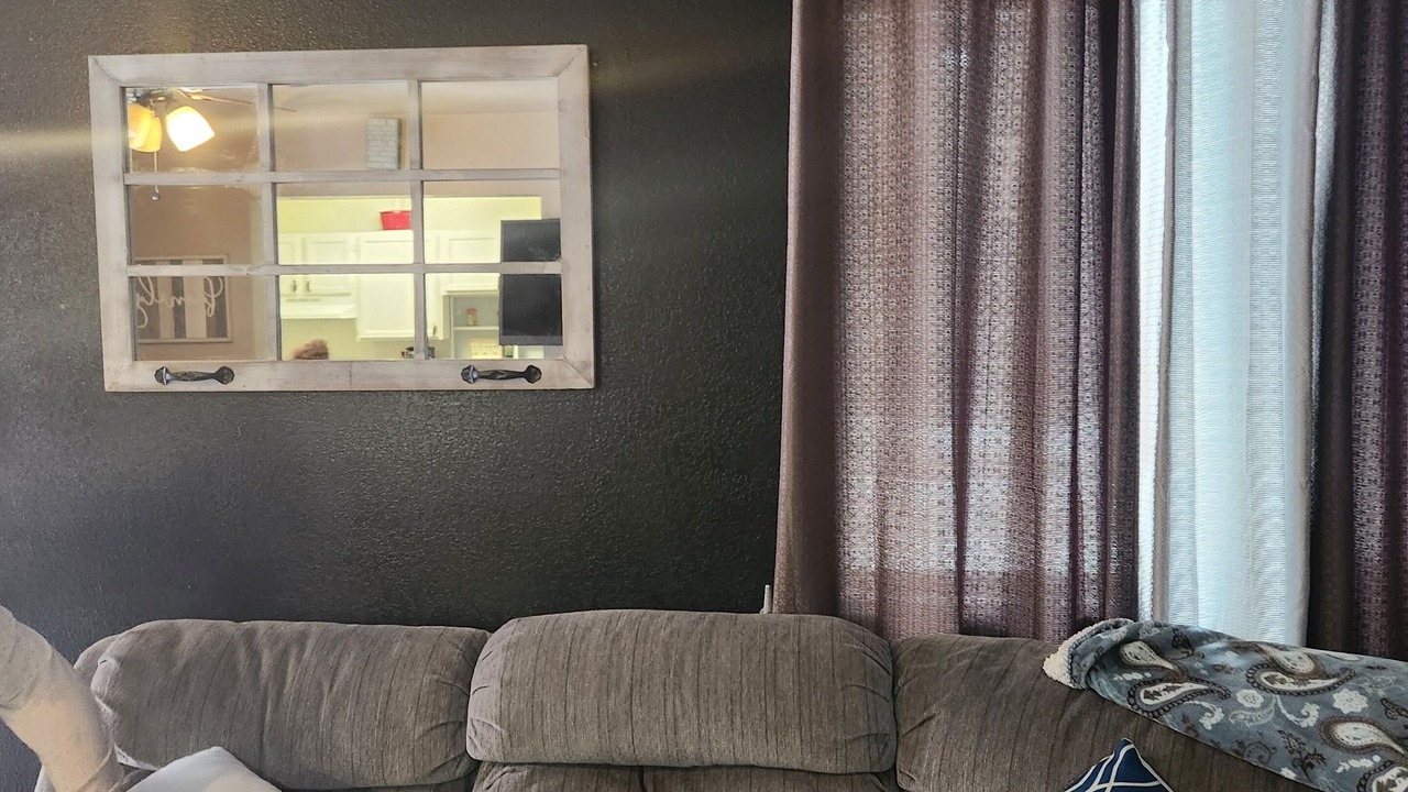 Photo of Livingroom in Questa Woods
