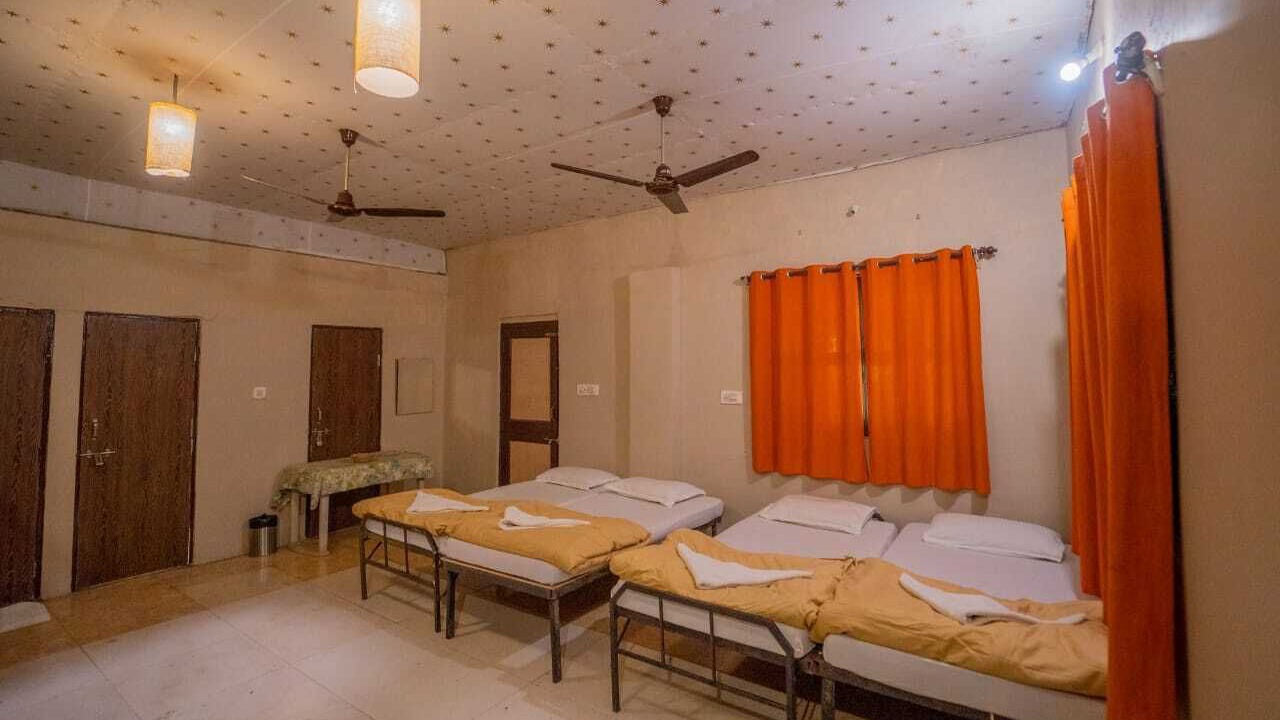 Photo of Bedroom in Moharli