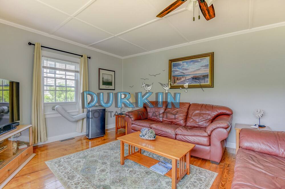Photo of Livingroom in Narragansett