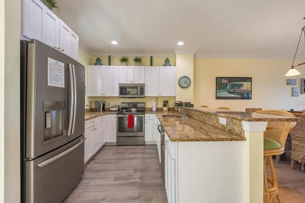 Photo of Kitchen in Indigo Reef Marina Homes