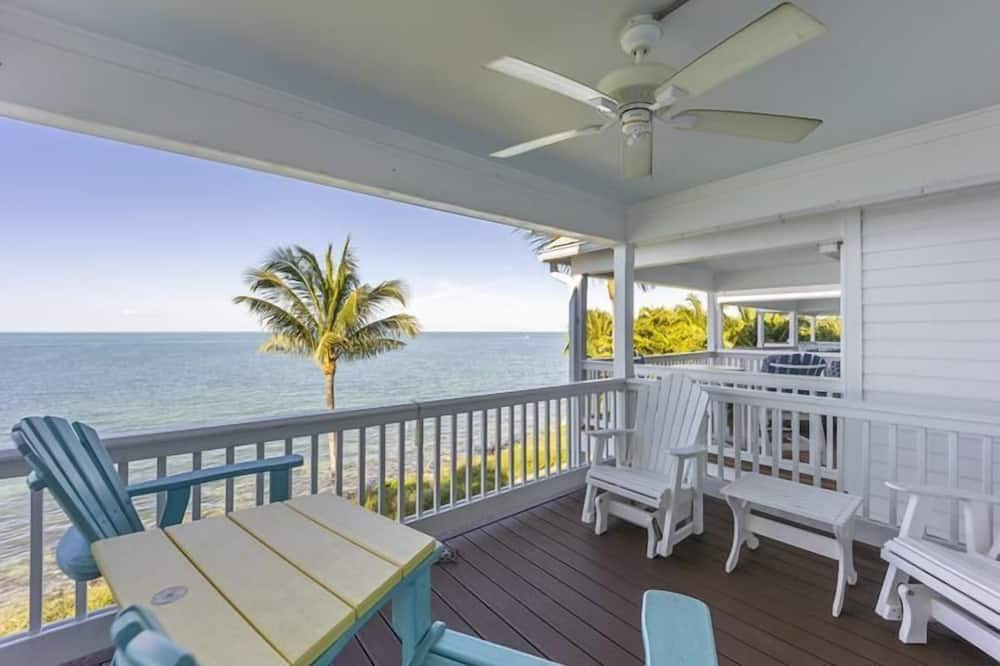 Photo of Patio Balcony in Indigo Reef Marina Homes