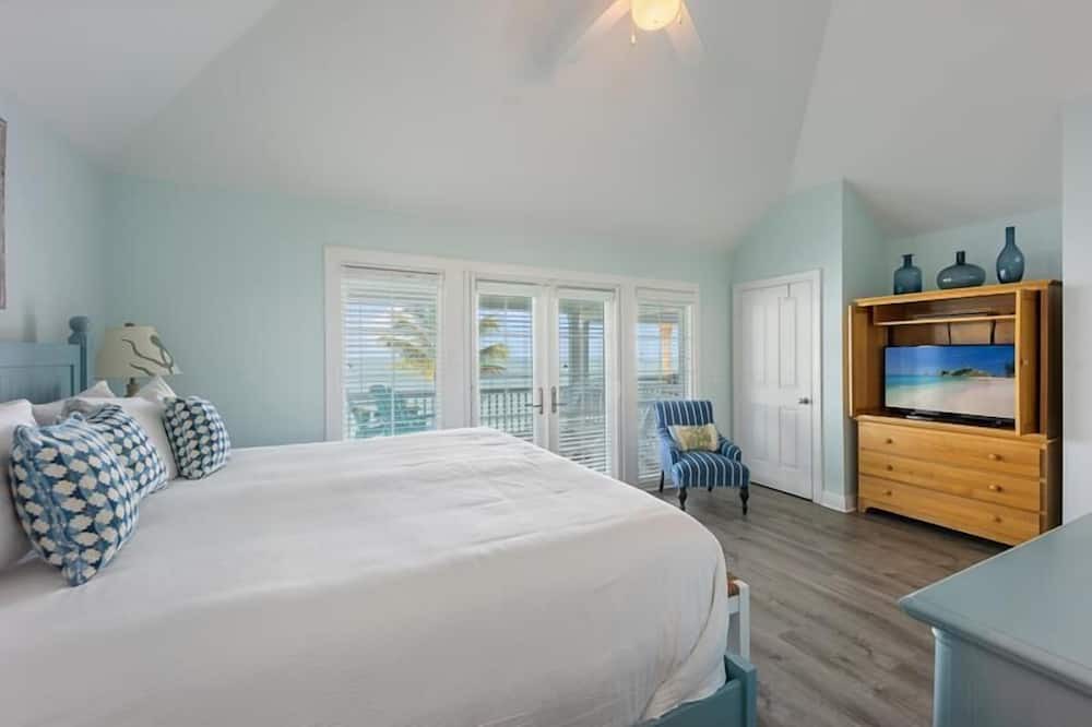 Photo of Bedroom in Indigo Reef Marina Homes