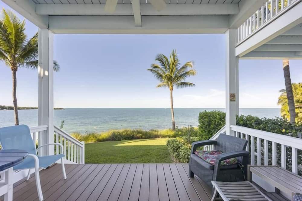 Photo of Patio Balcony in Indigo Reef Marina Homes