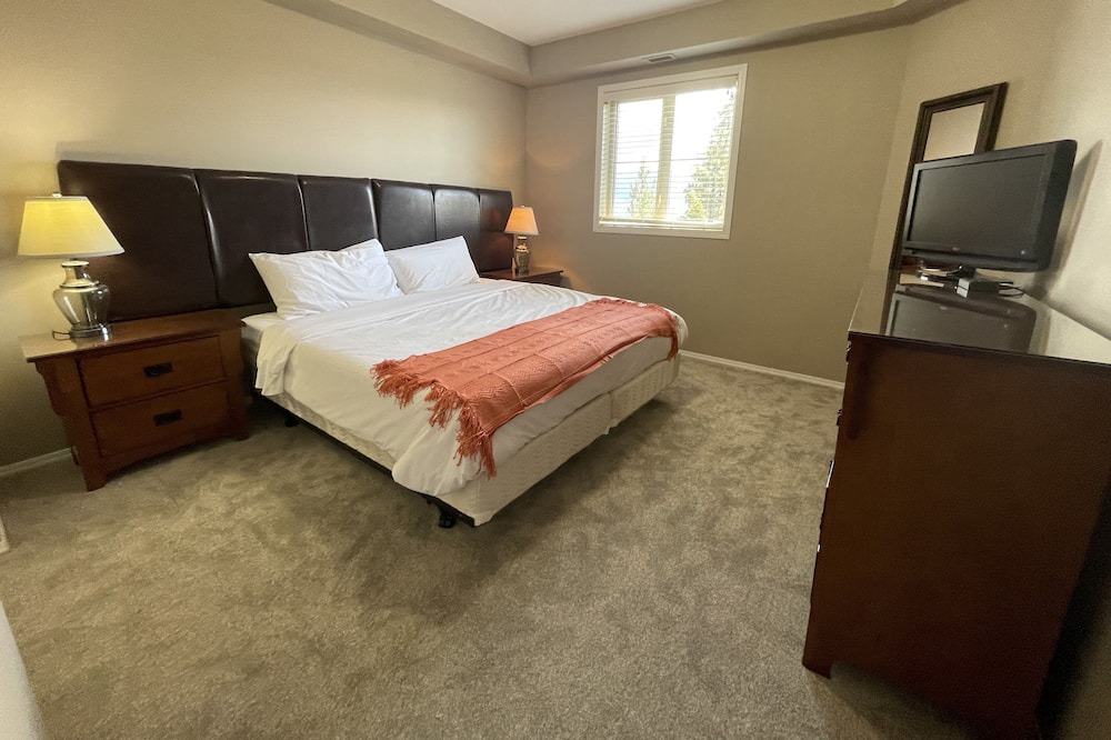 Photo of Bedroom in Quail Ridge