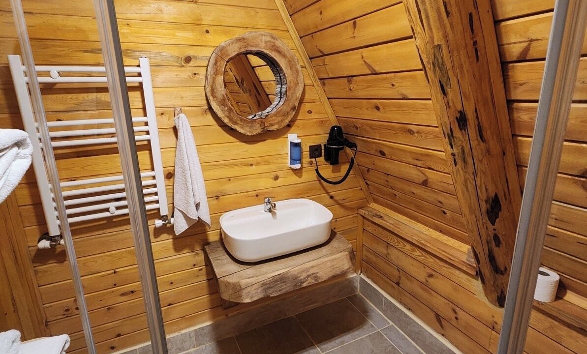 Photo of Bathroom in Dereceoren