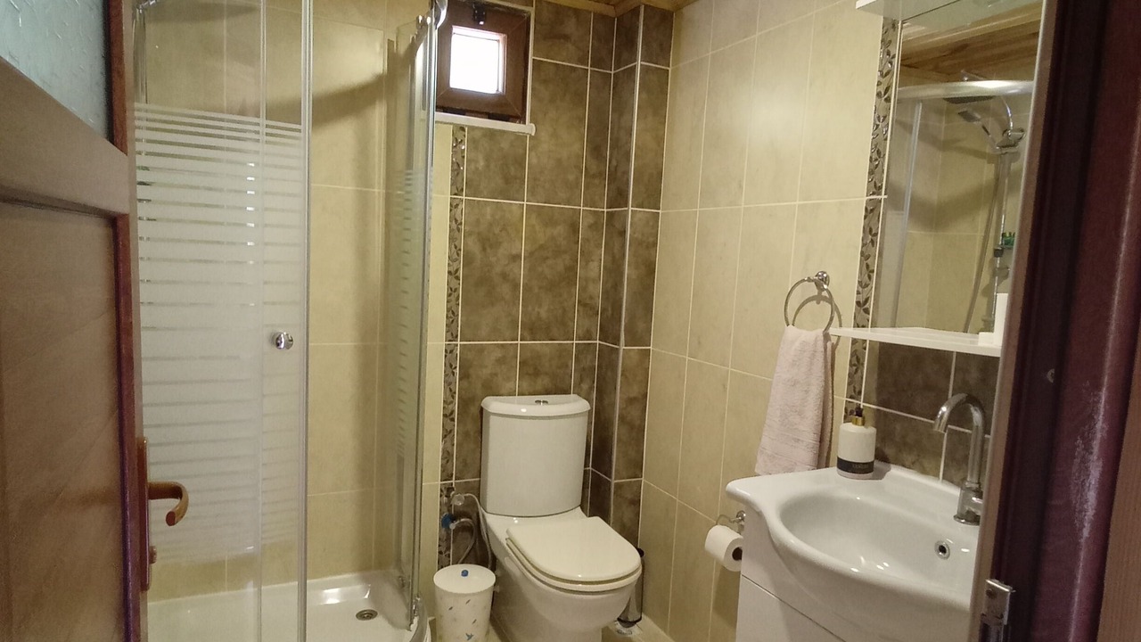 Photo of Bathroom in Dereceoren