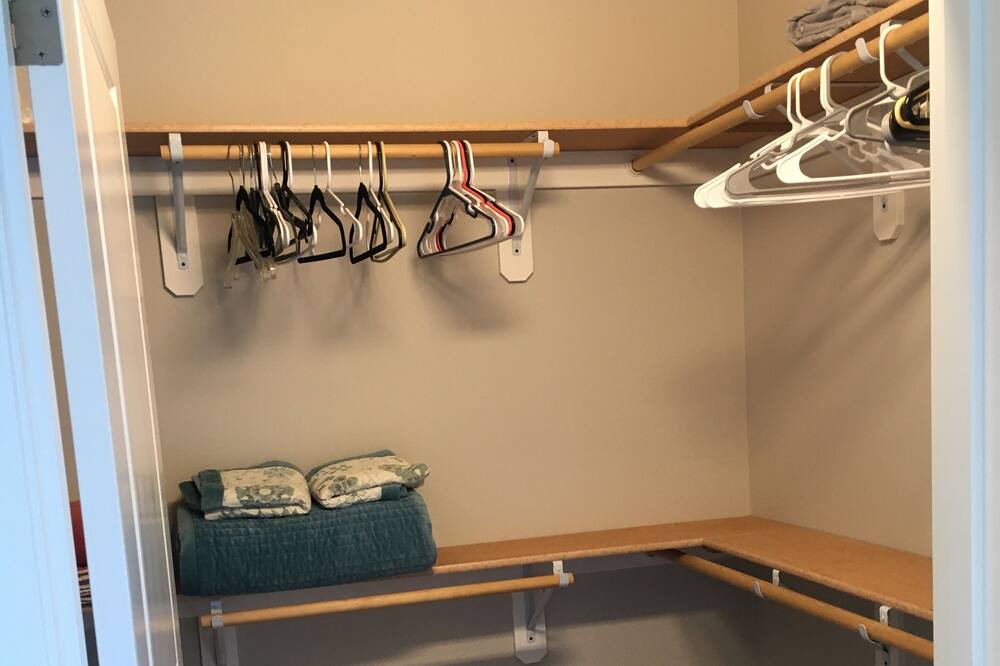 Photo of Bedroom in Old Seward - Oceanview