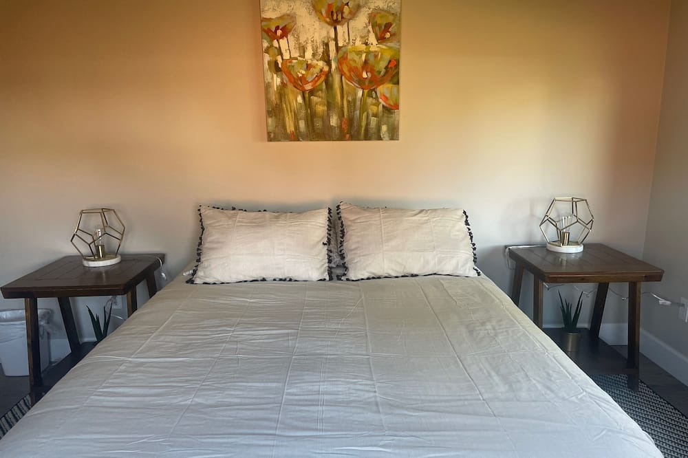 Photo of Bedroom in Old Seward - Oceanview