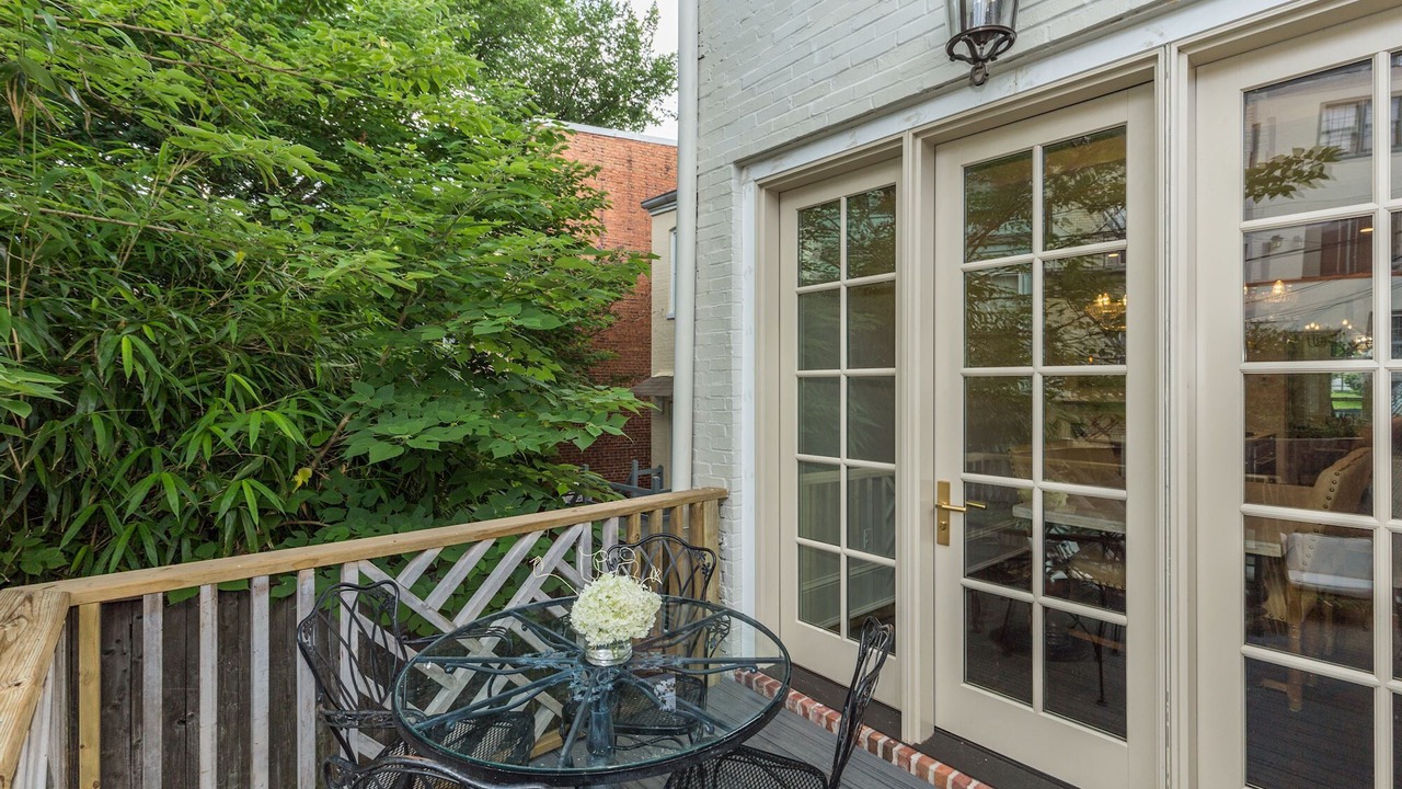 Photo of Outdoor in Capitol Hill