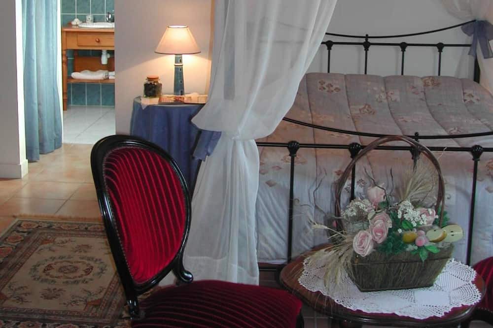 Photo of Bedroom in Brasparts