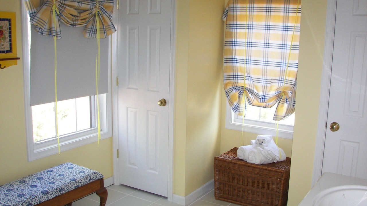 Photo of Bathroom in Appomattox
