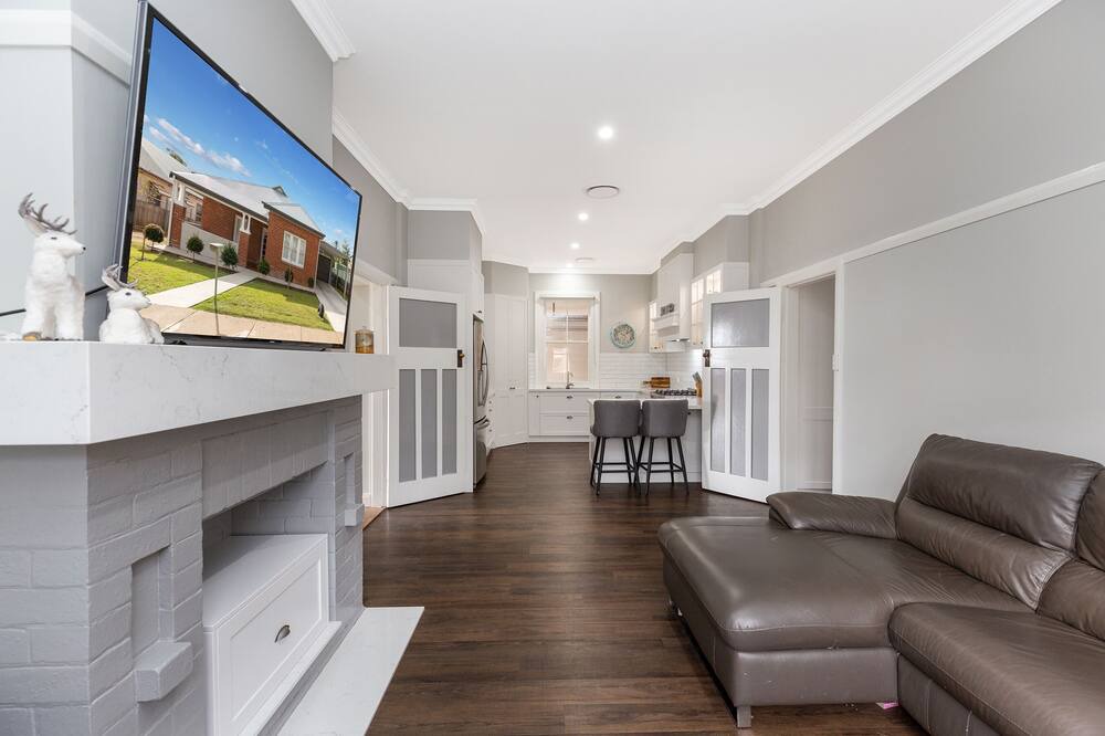 Photo of Livingroom in West Tamworth