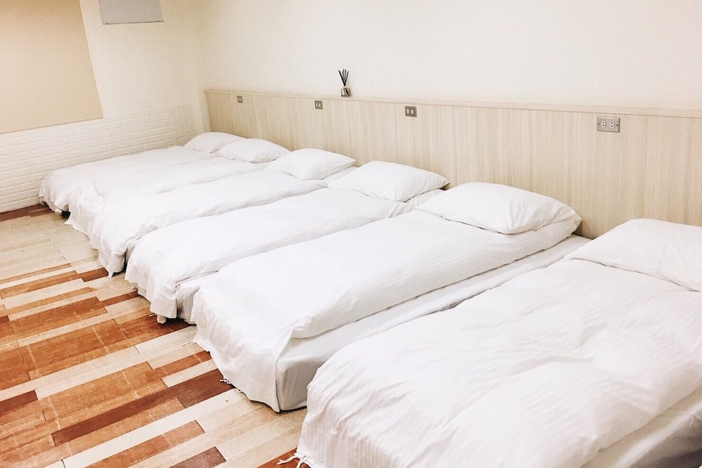 Photo of Bedroom in West Central District
