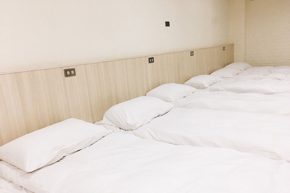 Photo of Bedroom in West Central District