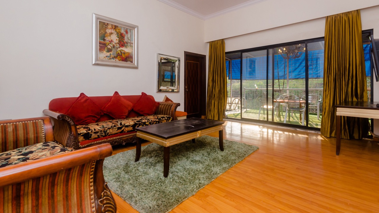 Photo of Livingroom in Aarey Colony