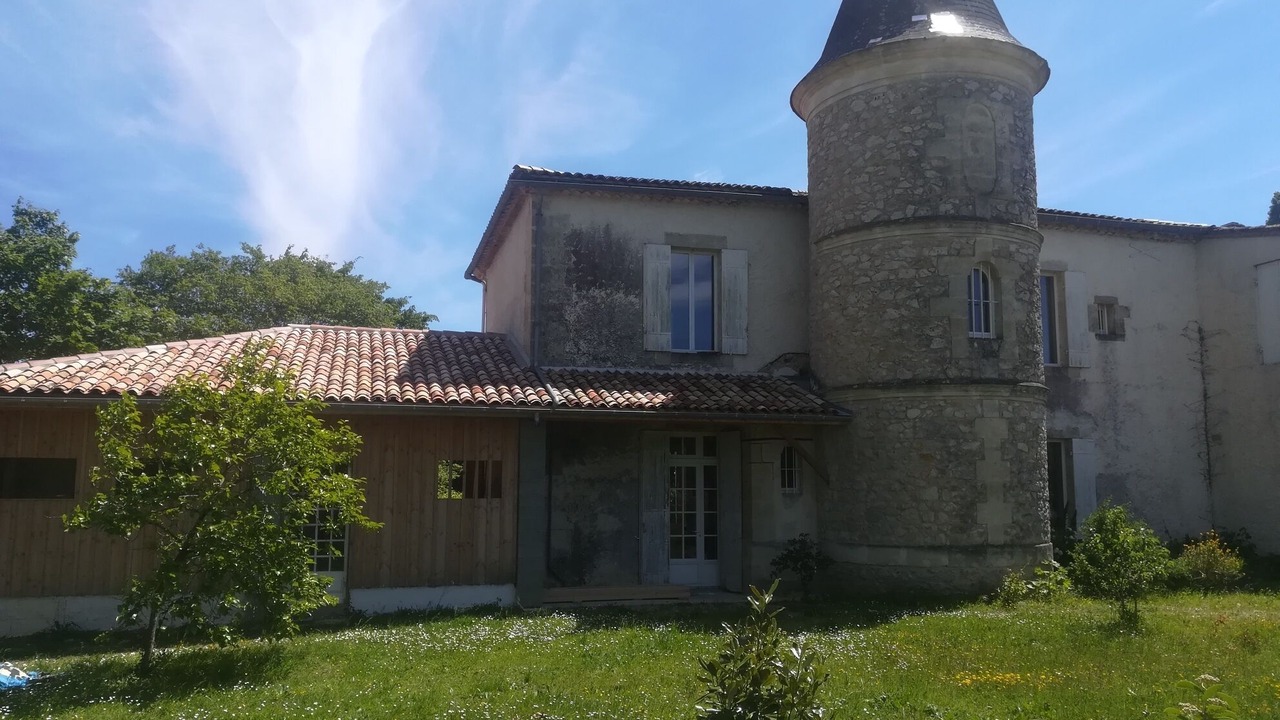 Photo of Outdoor in Paillet