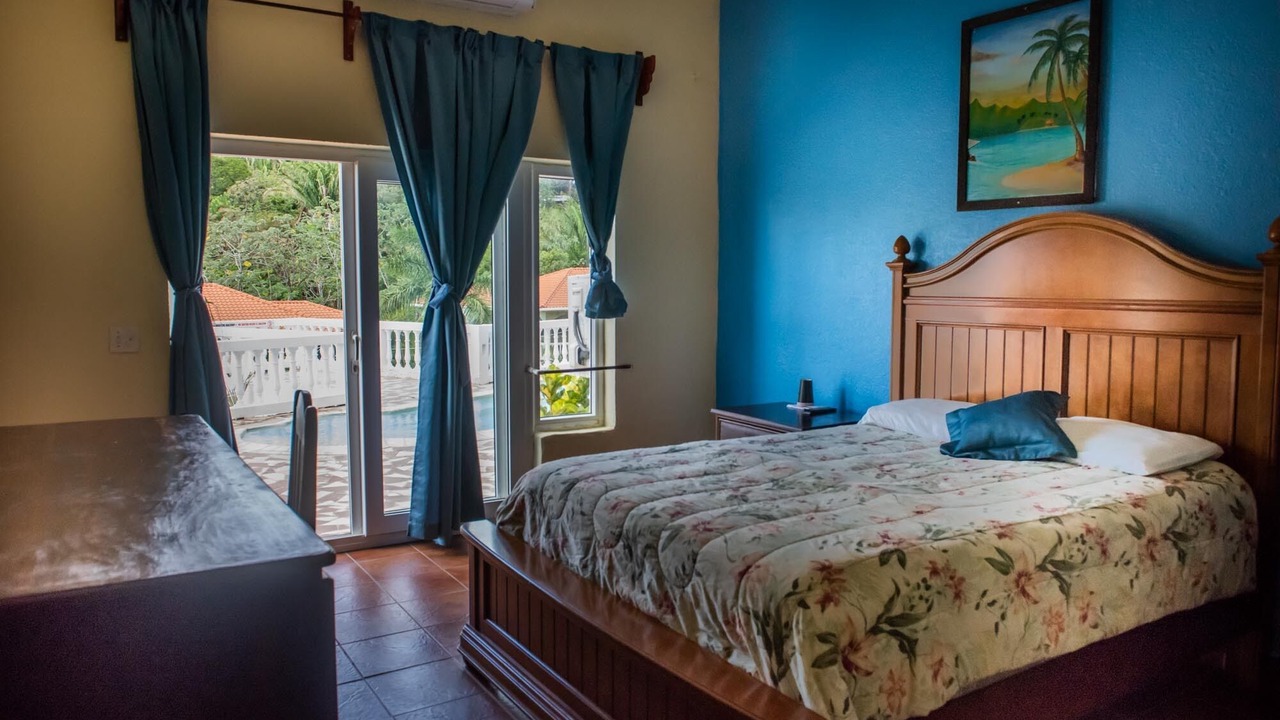 Photo of Bedroom in West End