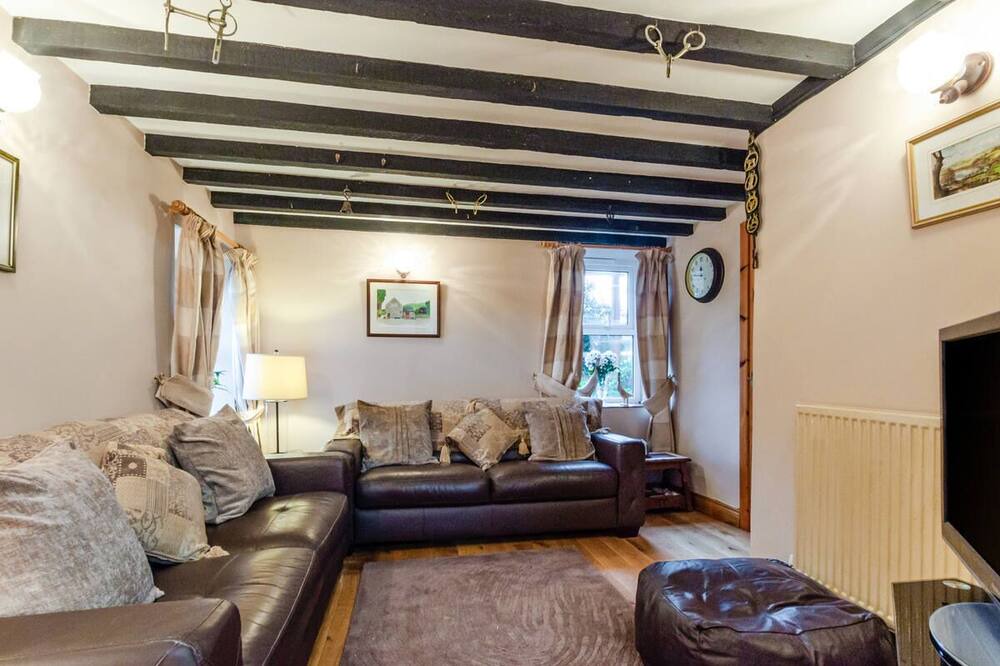 Photo of Livingroom in Henryd