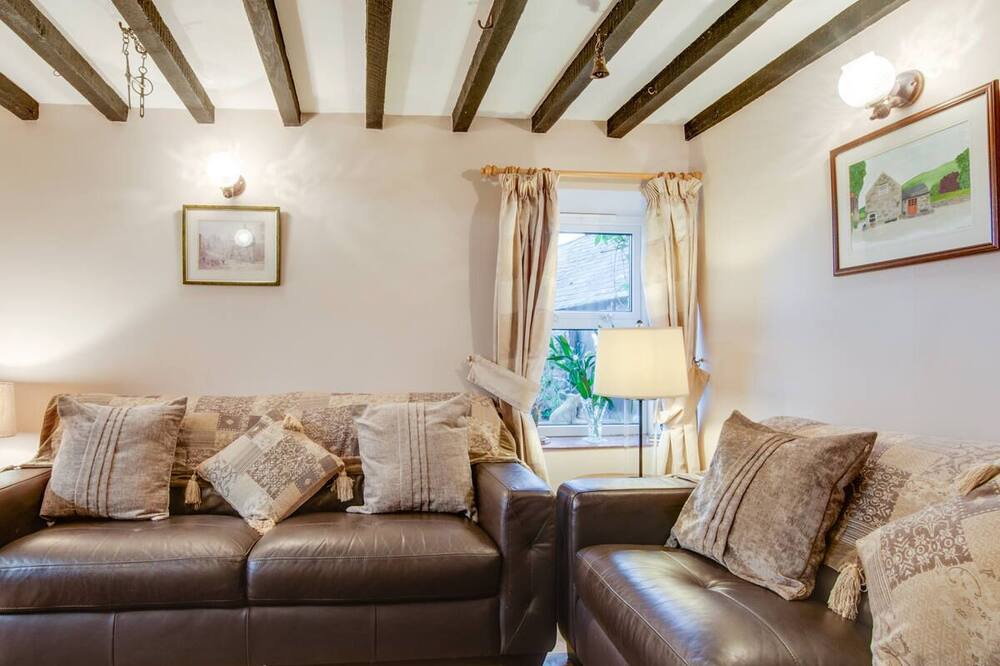 Photo of Livingroom in Henryd