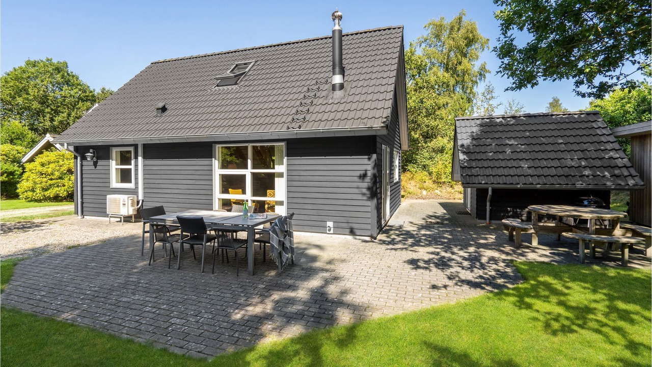 Photo of Outdoor in Skygge
