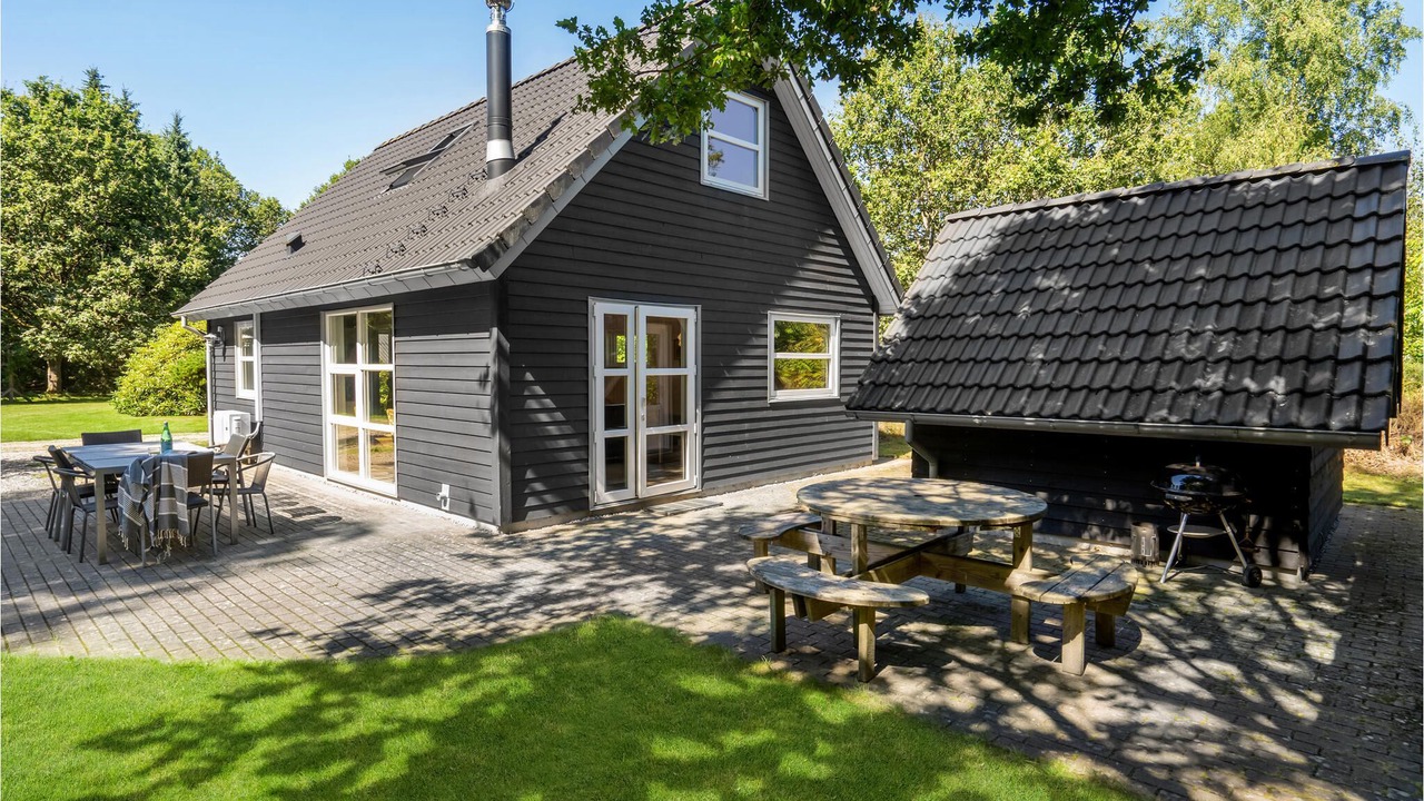 Photo of Outdoor in Skygge