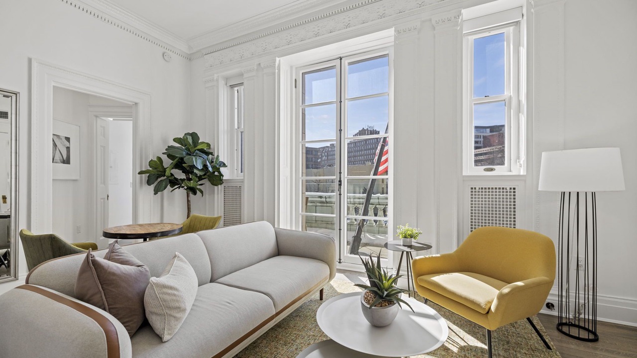 Photo of Bedroom in Dupont Circle