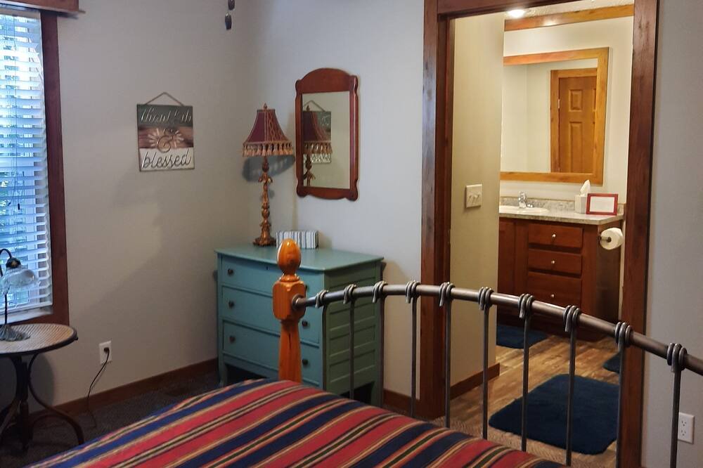 Photo of Bedroom in Pittsville