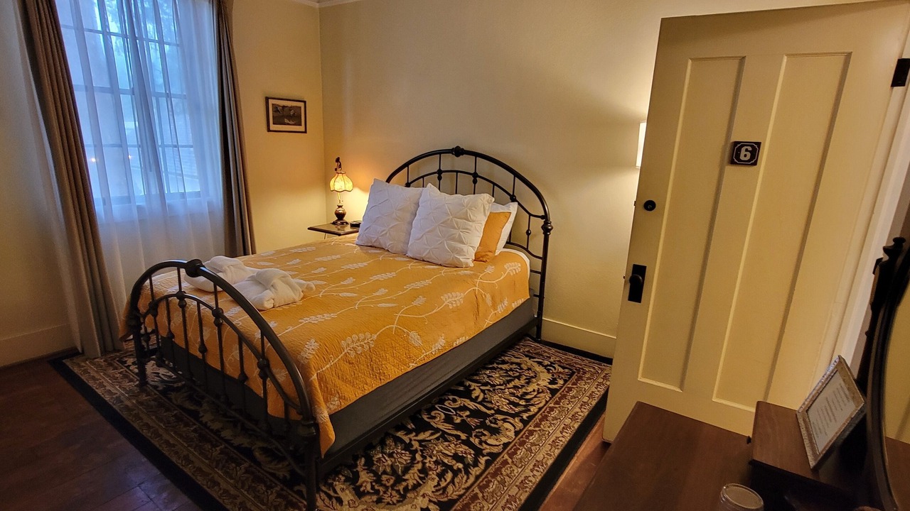 Photo of Bedroom in Wolf Creek