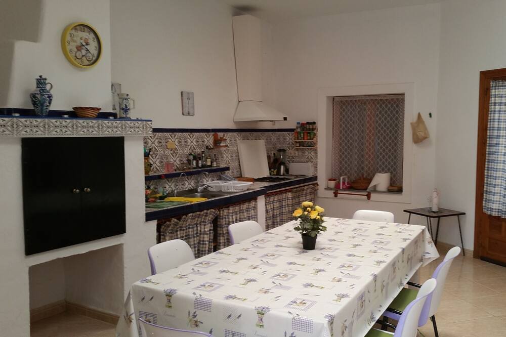 Photo of Kitchen in Berja