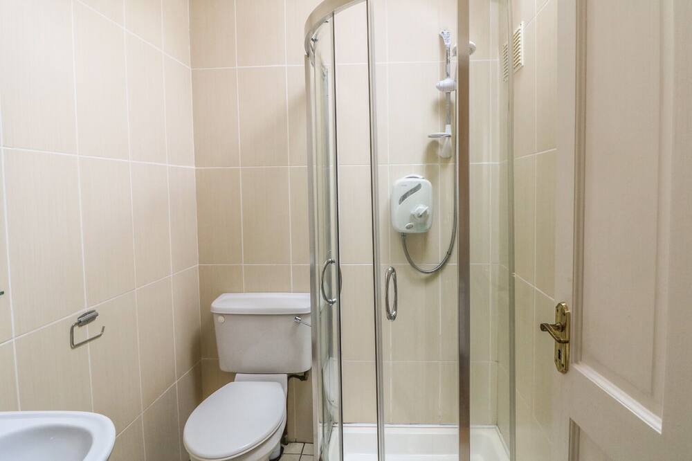 Photo of Bathroom in Shillelagh