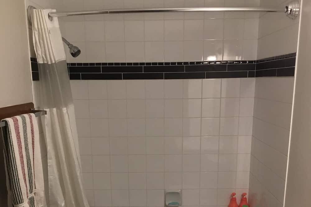 Photo of Bathroom in Deka Lake