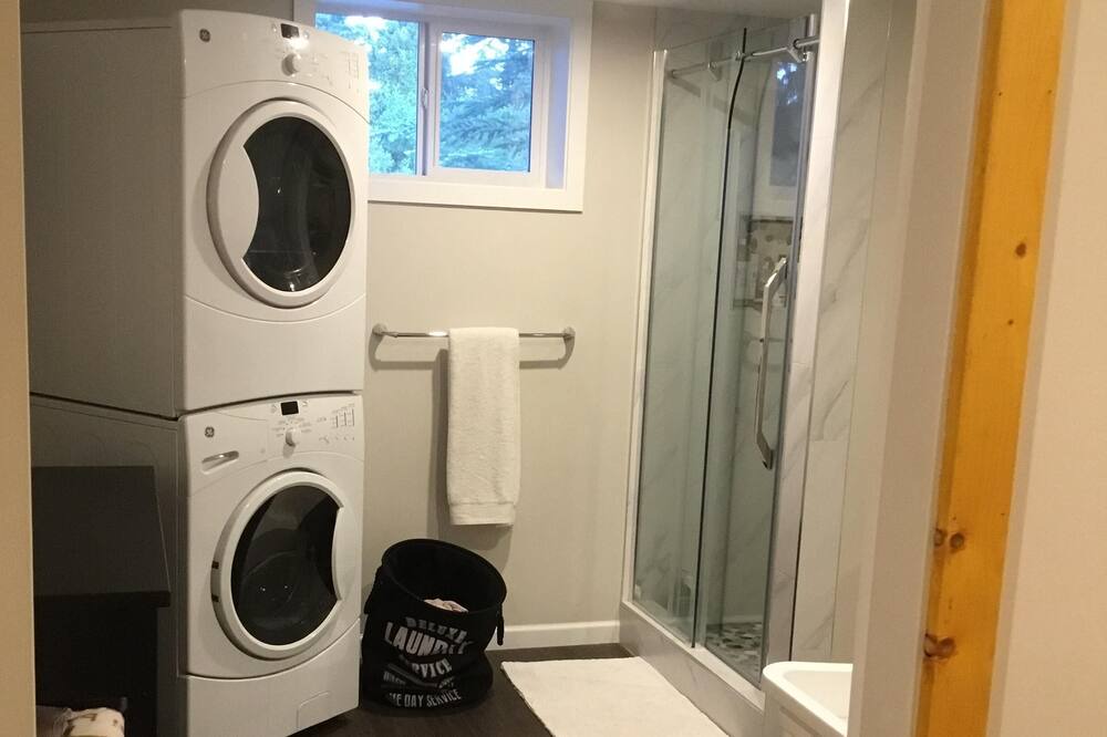 Photo of Bathroom in Deka Lake