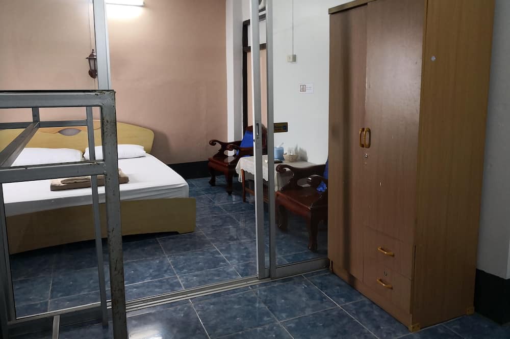 Photo of Bedroom in Phibun Mangsahan