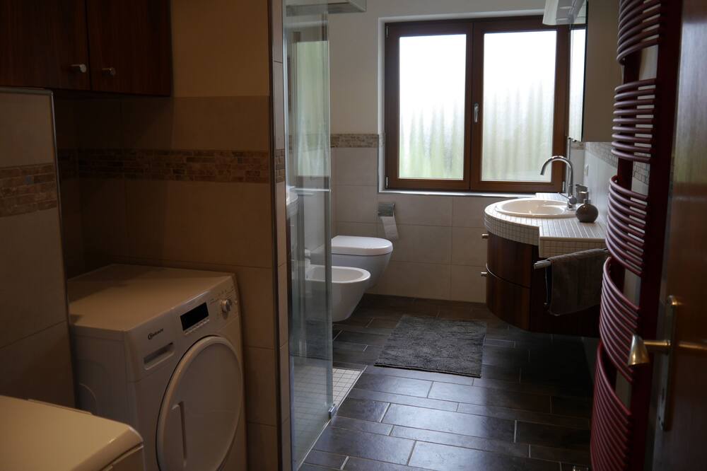 Photo of Bathroom in Wassenach