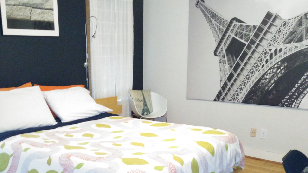 Photo of Bedroom in Neartown