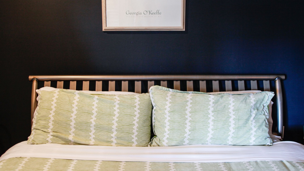 Photo of Bedroom in Neartown