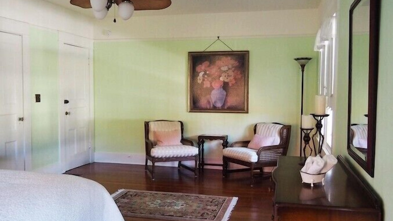 Photo of Bedroom in City Center Medford