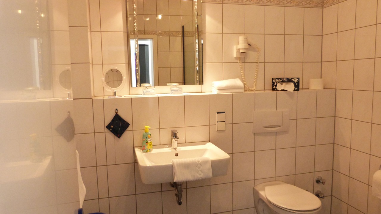 Photo of Bathroom in Mayen