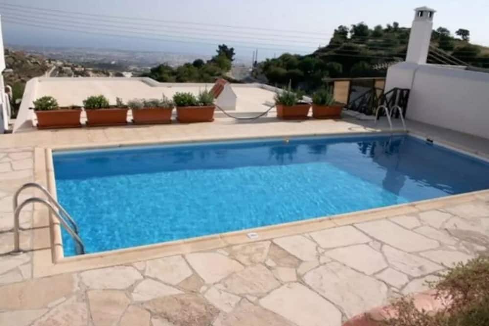 Photo of Outdoor in Tsada