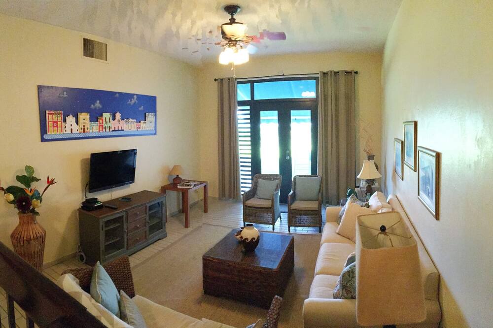 Photo of Livingroom in Candelero Abajo