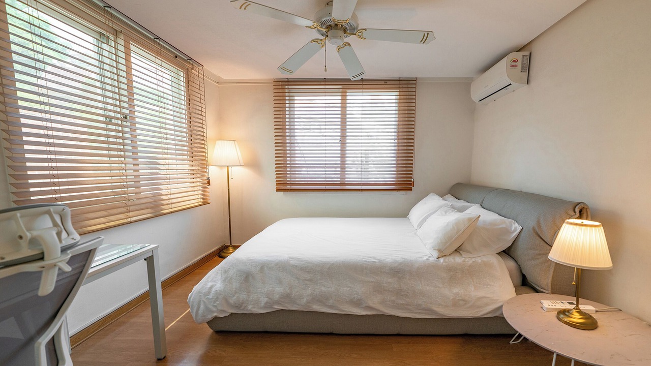 Photo of Bedroom in Seongbuk-dong