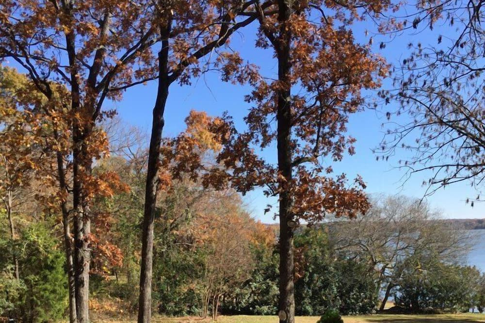 Photo of Outdoor in Log Cabin