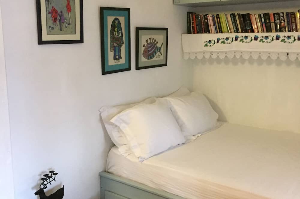 Photo of Bedroom in Selimiye