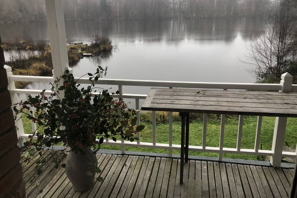 Photo of Patio Balcony in Ladignac le Long
