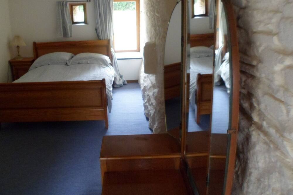 Photo of Bedroom in Saint-Nicolas-du-Pelem